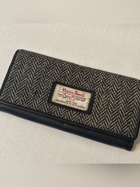 Black & Ivory Herringbone Women's Wallet